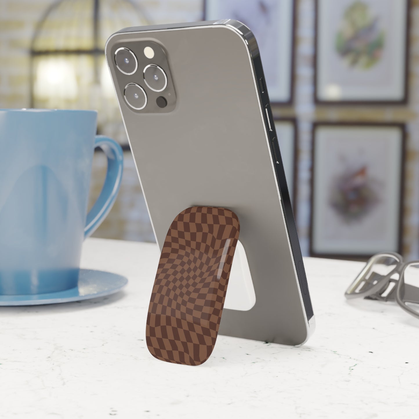 Brown Wavy Checkerboard Phone Click-On Grip